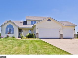 20135 Quapaw St NW, Oak Grove, MN 55303