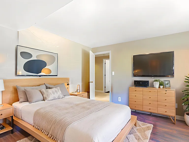609 Clara Ave #2 — Photo 5