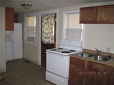 5th image of 4043 Agnes Ave