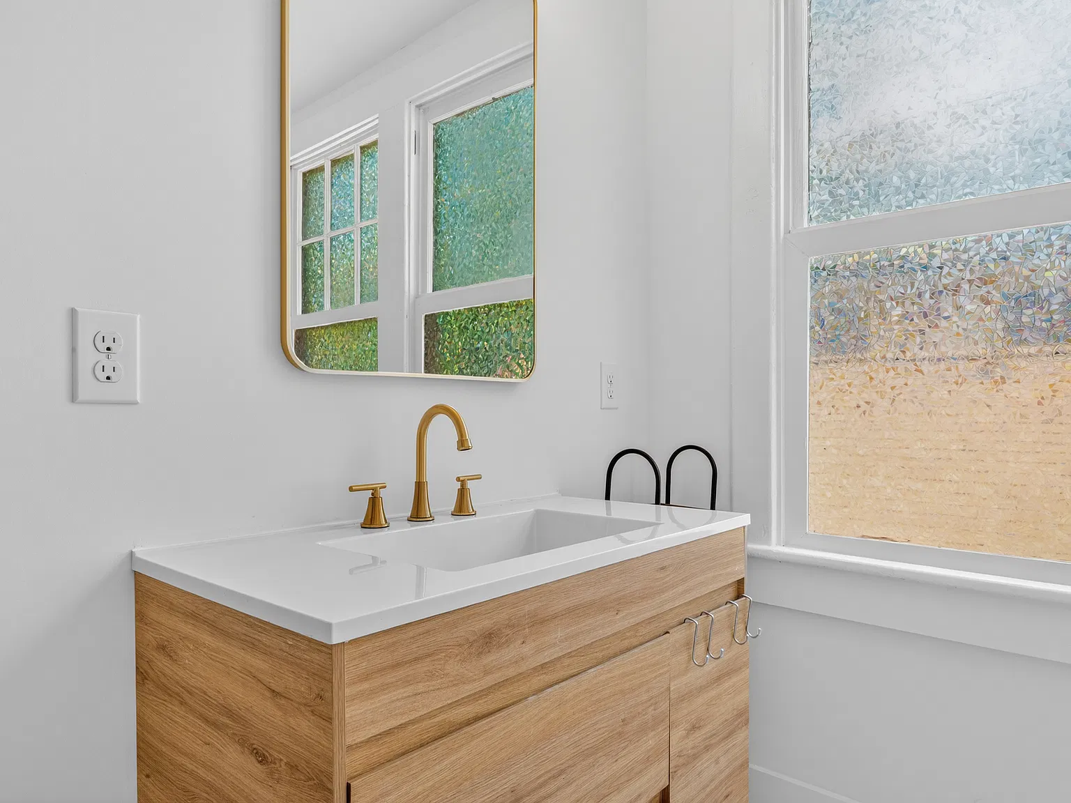 Studio, $1,400 — Photo 4