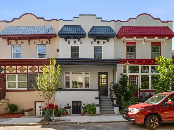 7 Burr Pl, Weehawken, NJ 07086