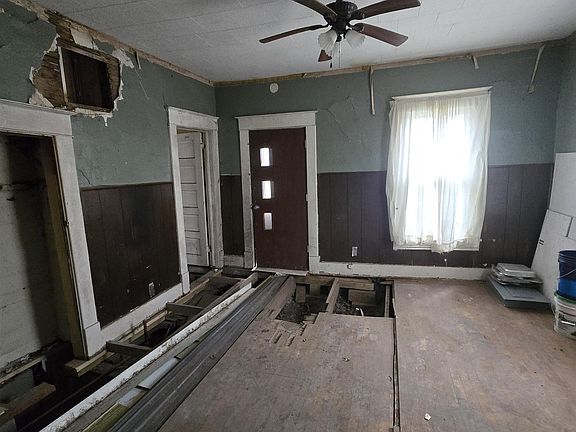 2nd image of 705 N New York Ave
