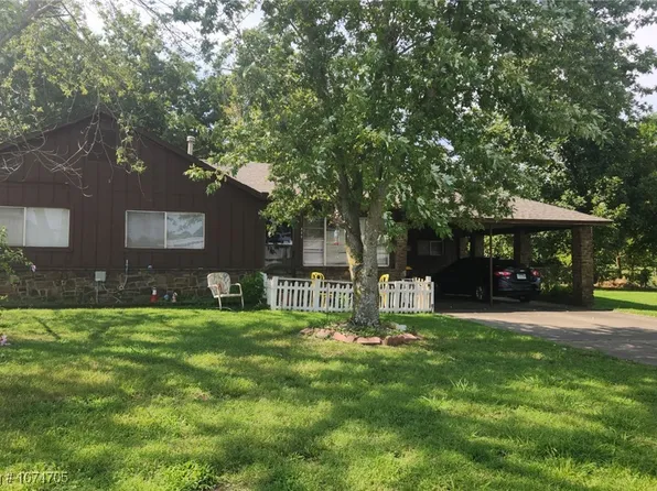 409 Falconer St, Charleston, AR 72933