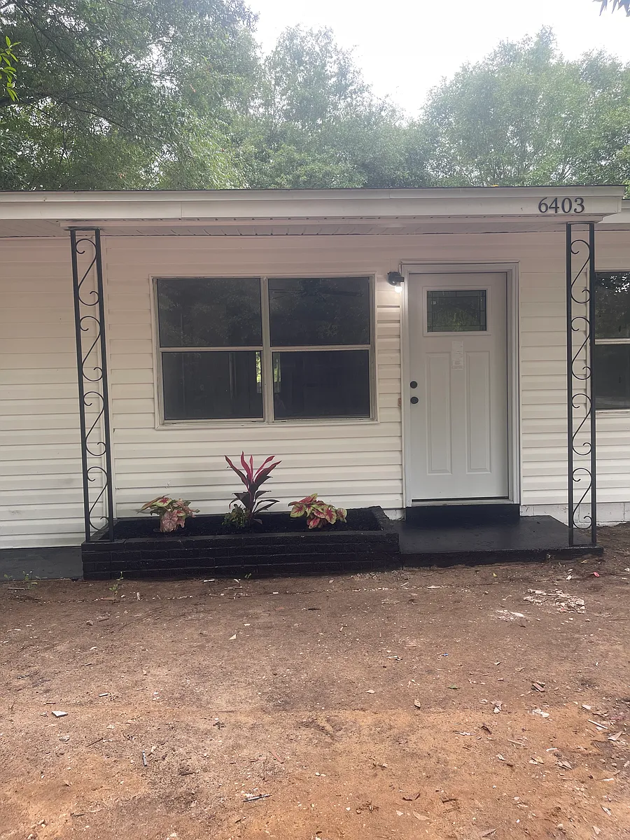 Building Photo - 6403 Skyline Dr