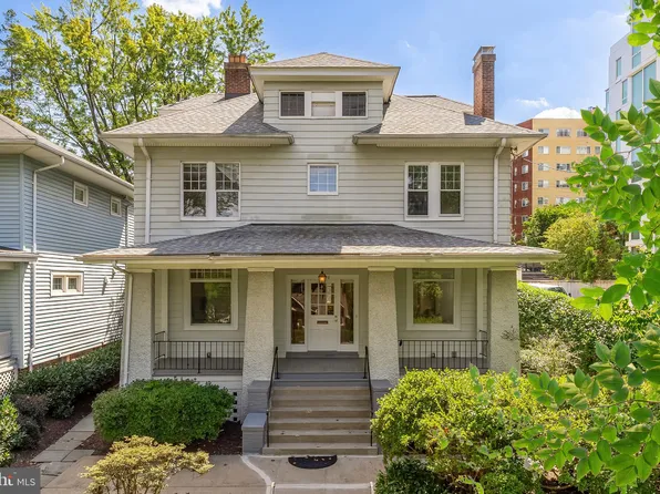 3710 Military Rd NW, Washington, DC 20015