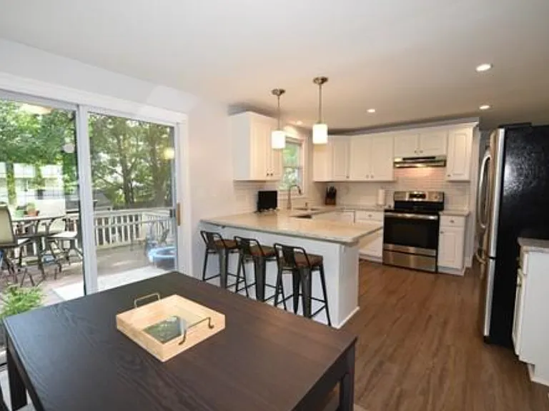 27 Donnellan Cir — Photo 11
