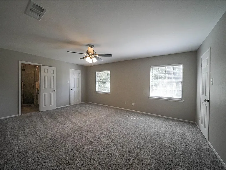 7818 Beaufort Dr — Photo 17