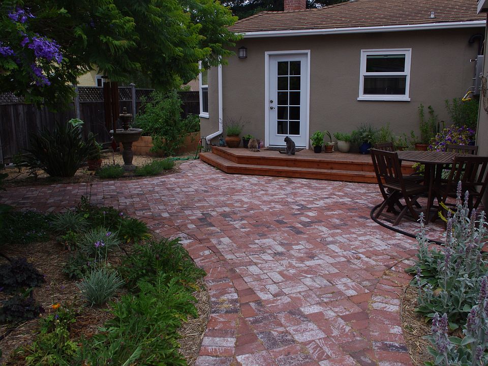2nd image of 462 Chorro St