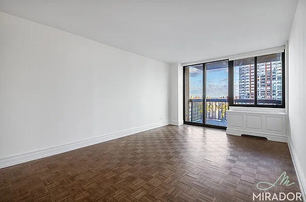 Rented by Mirador Real Estate | media 1