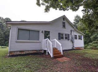 182 Hagood Mill Rd, Pickens, SC 29671