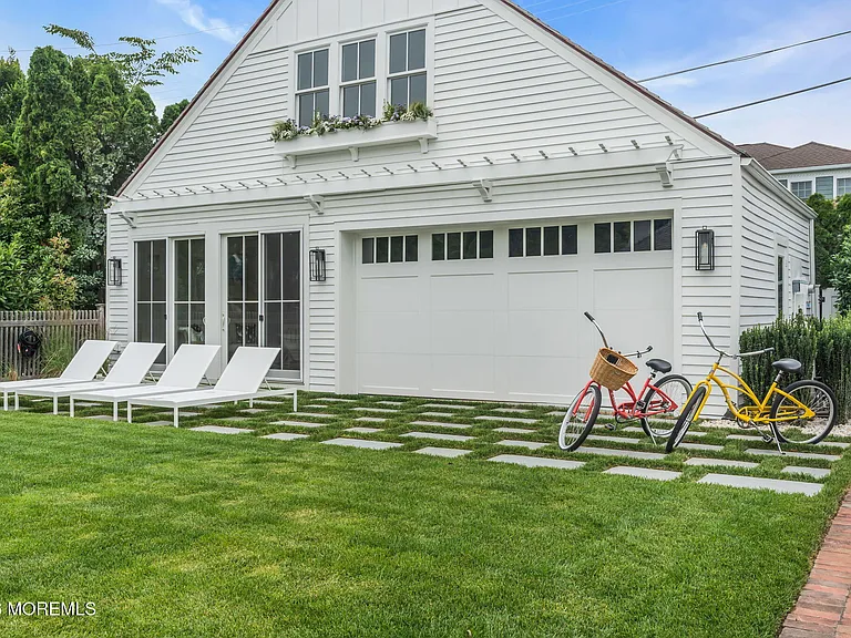 206 Brighton Ave — Photo 81