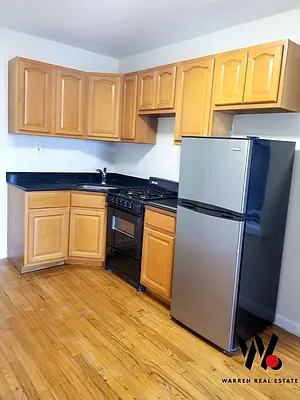 Rented by Warren T Real Estate Corp. | media 15