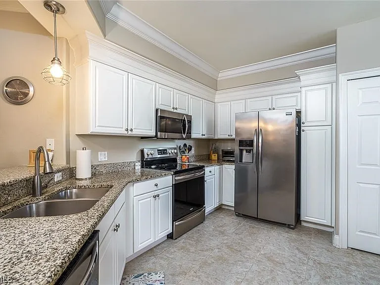 9667 Hemingway Ln #3107 — Photo 8
