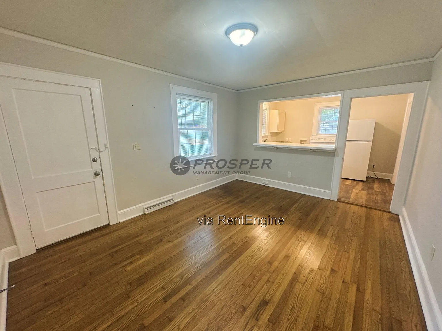 1 bed, 1.0 bath, $995 — Photo 3
