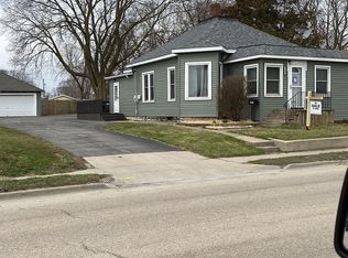 1336 N Division St, Morris, IL 60450