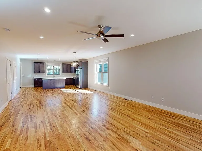 603 Marietta St — Photo 2