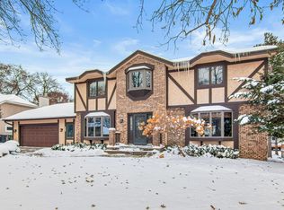 5816 Oxford St N, Shoreview, MN 55126