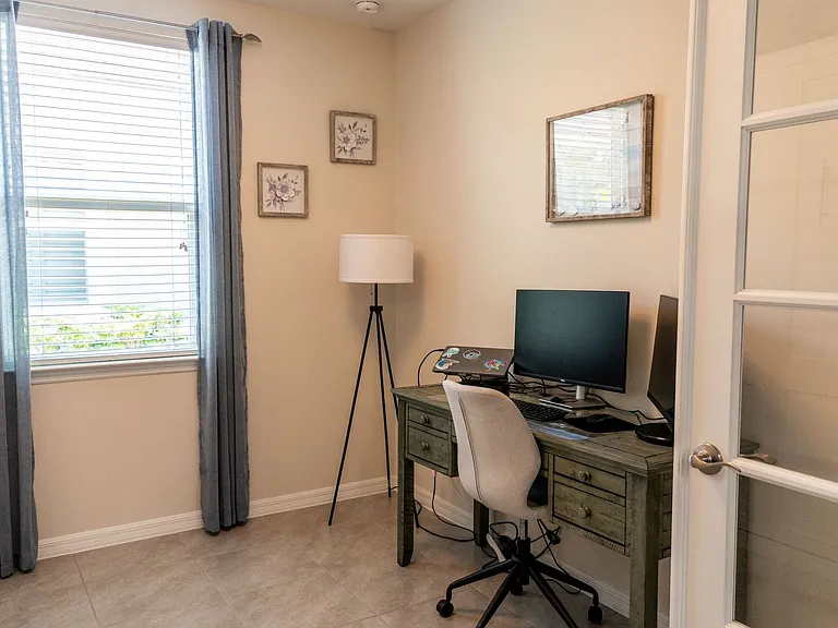 14888 Edgewater Cir — Photo 17
