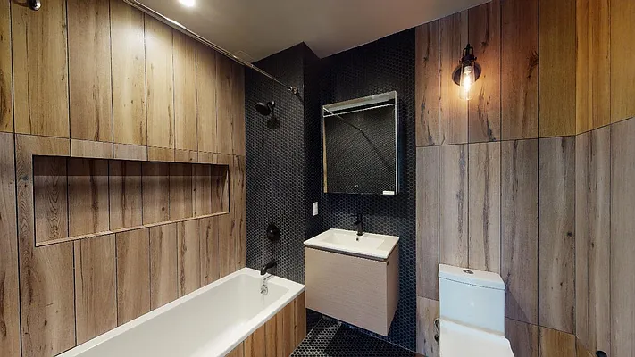 Rented by Bond New York | media 117