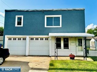 207 W 27th St, Hibbing, MN 55746