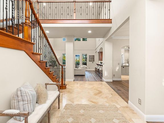 5th image of 150 Red Ridge Ct