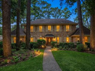 15211 Rainhollow Dr, Houston, TX 77070