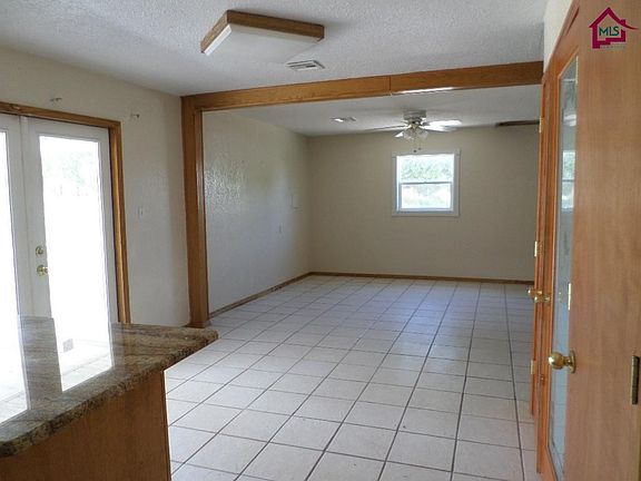 4th image of 2605 La Luz St