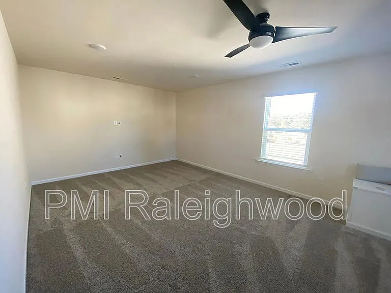 2124 Fox Chapel Pl — Photo 21