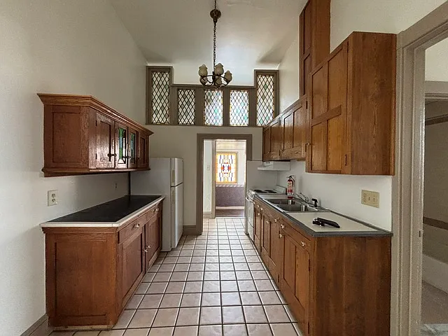 14 N Reading Ave #1