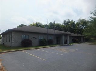 706 Orchard St, Carthage, MO 64836