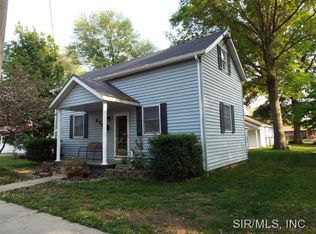 676 S 4th St, Breese, IL 62230