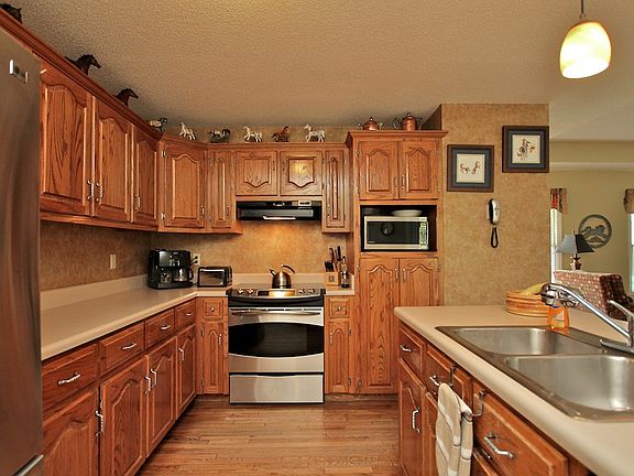 Kitchen - All SS Appliances