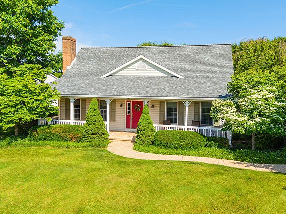 5th image of 92 Brentwood Cir
