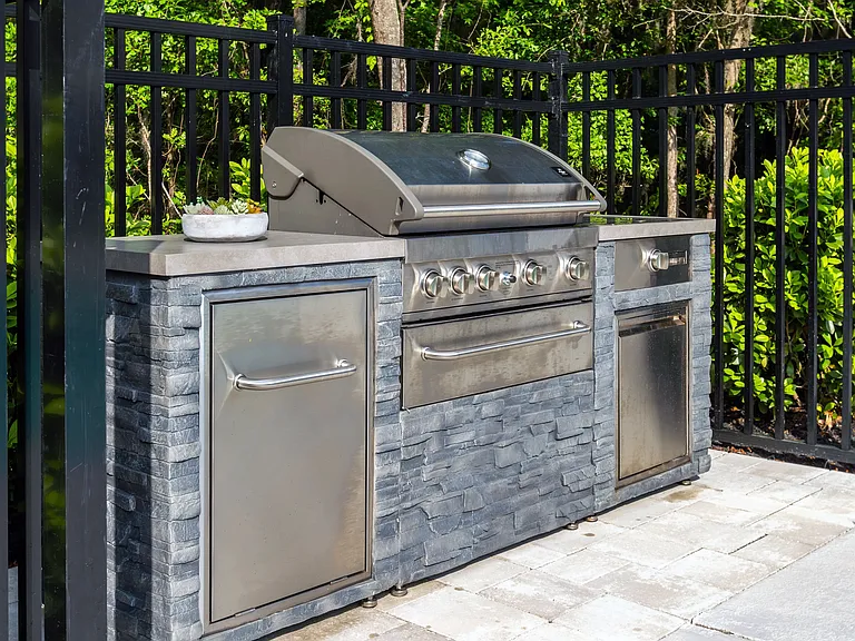 Bring your friends down to our expansive sundeck for a poolside BBQ!