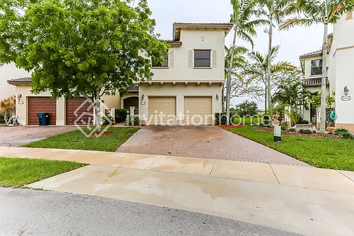 8886 SW 229th St Photo 1