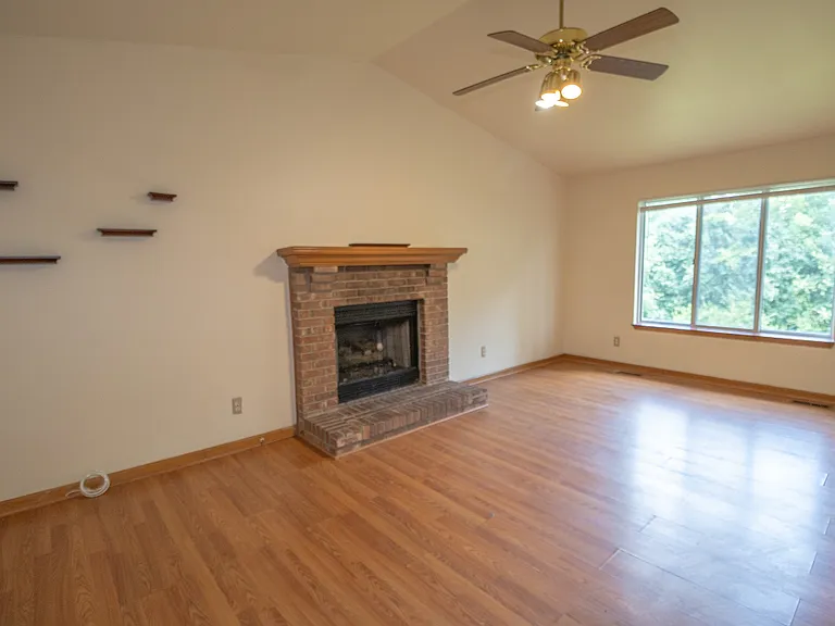 42091 Greenwood Dr — Photo 15