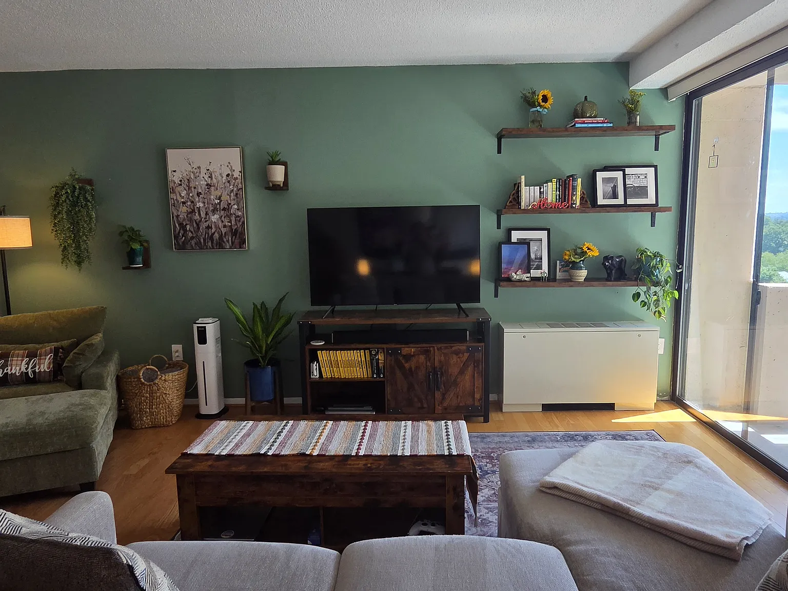 4141 N Henderson Rd — Photo 3