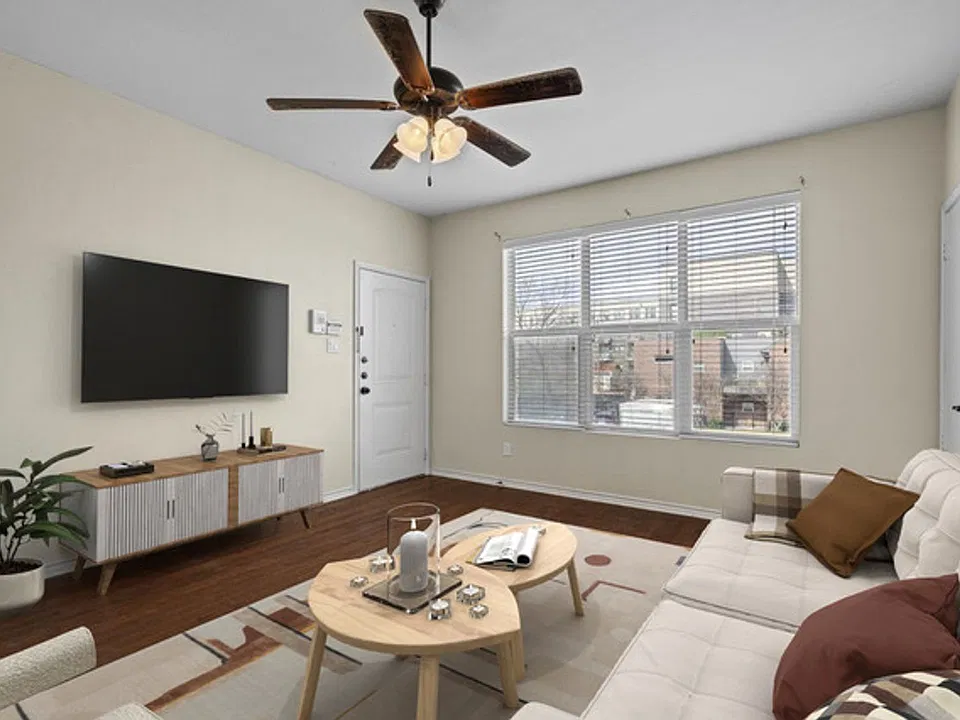 College Ave Apartments
