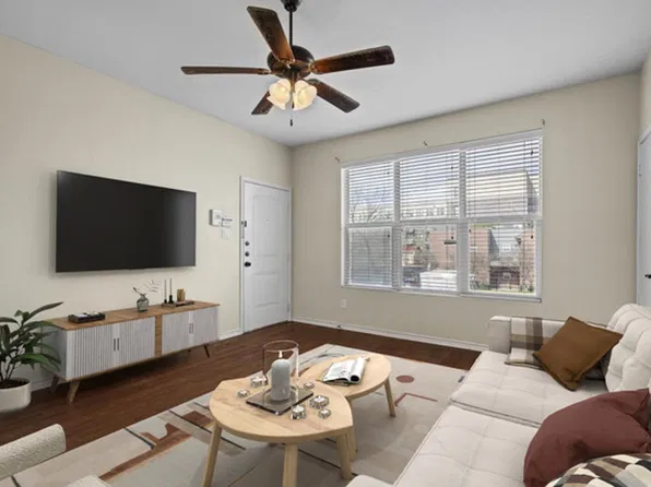 College Ave Apartments