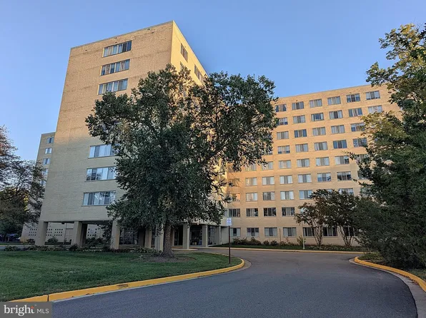 6621 Wakefield Dr APT 417, Alexandria, VA 22307
