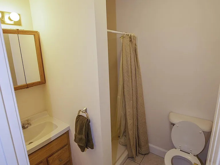 238 State St #4 — Photo 9