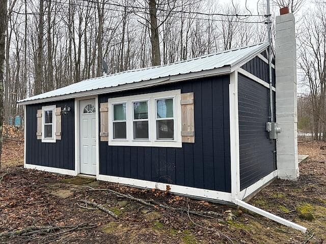 1st image of 3840 E Levering Rd