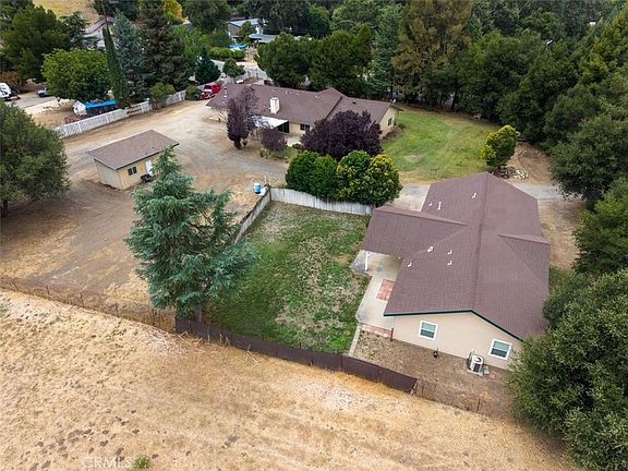 2nd image of 2540 Campo Rd