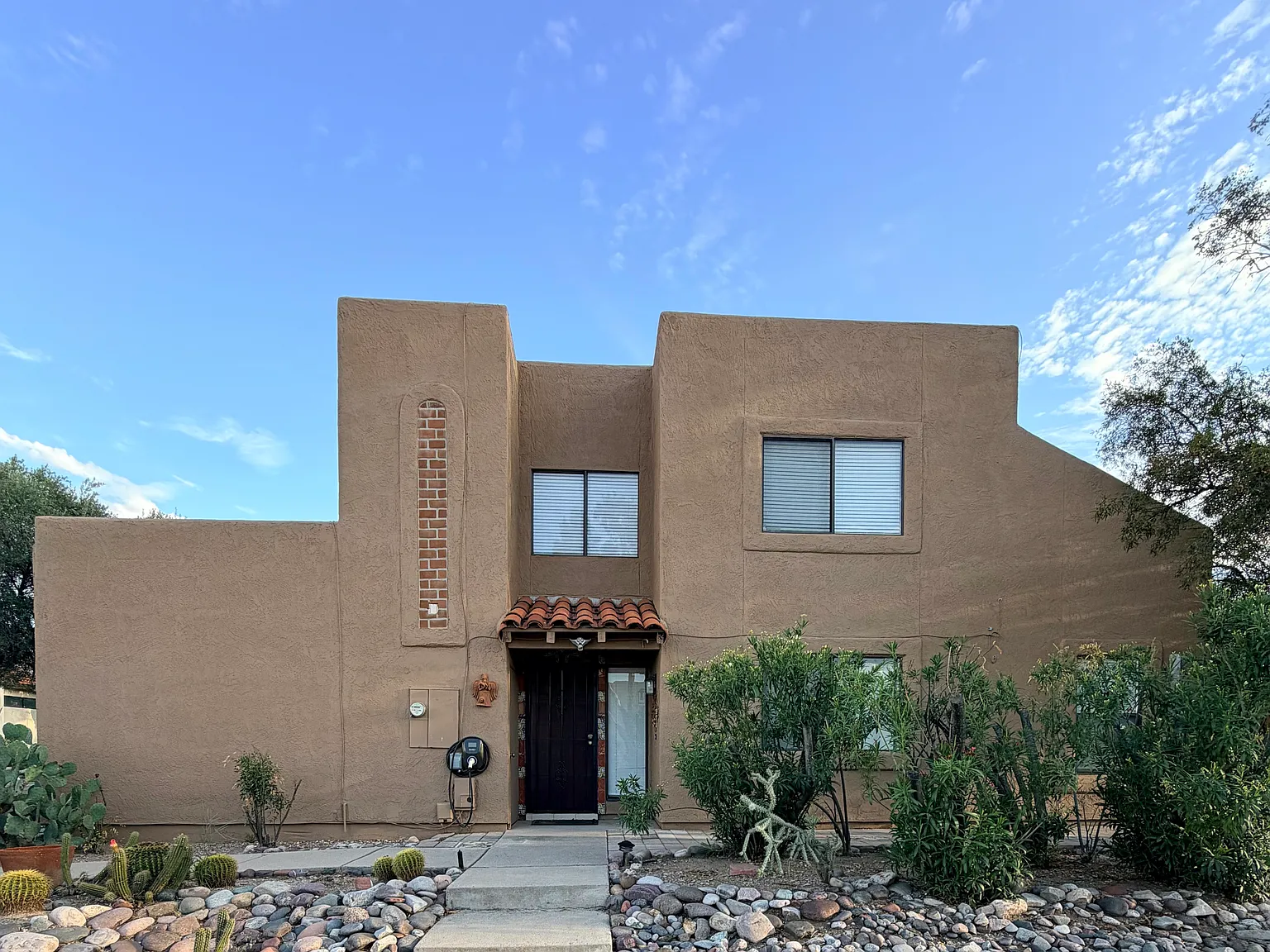 2477 N Ironwood Ridge Dr — Photo 2