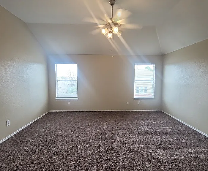 2061 Fair Crest Trl — Photo 15