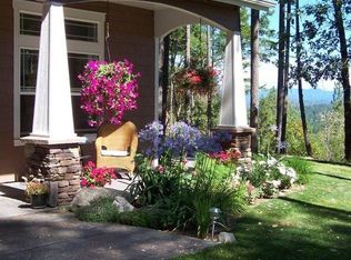 663 Sleepy Hollow Loop, Grants Pass, OR 97527