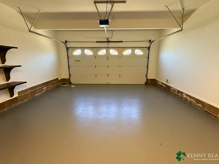 2504 Tipperary Ave — Photo 29