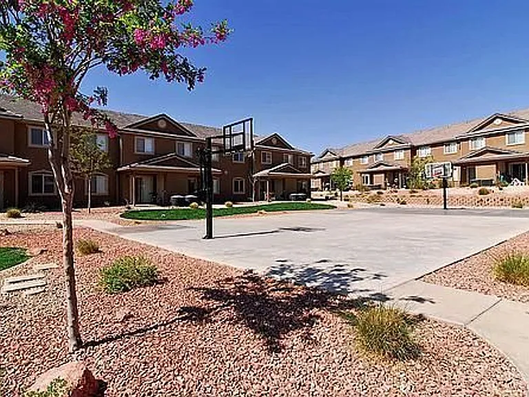 3155 S Hidden Valley Dr #105 — Photo 28