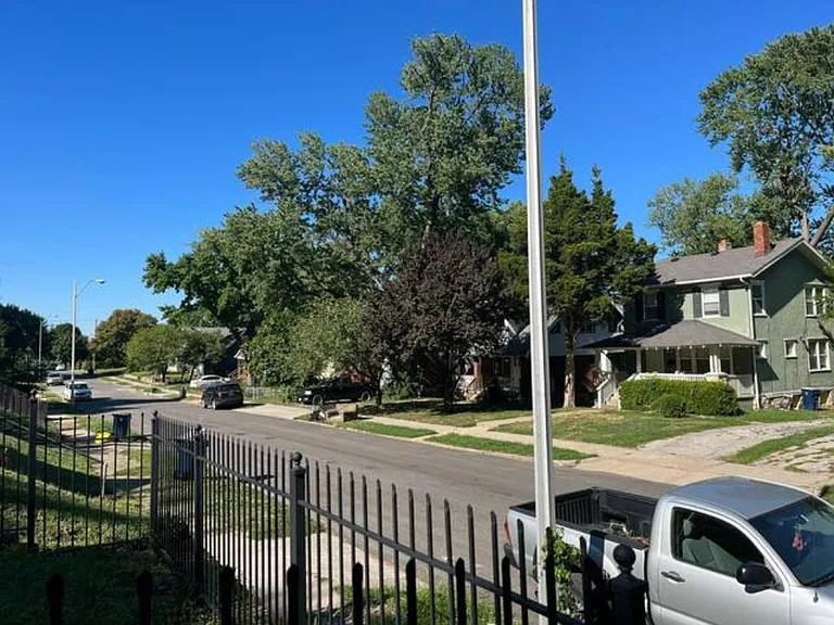 5538 Lydia Ave — Photo 15
