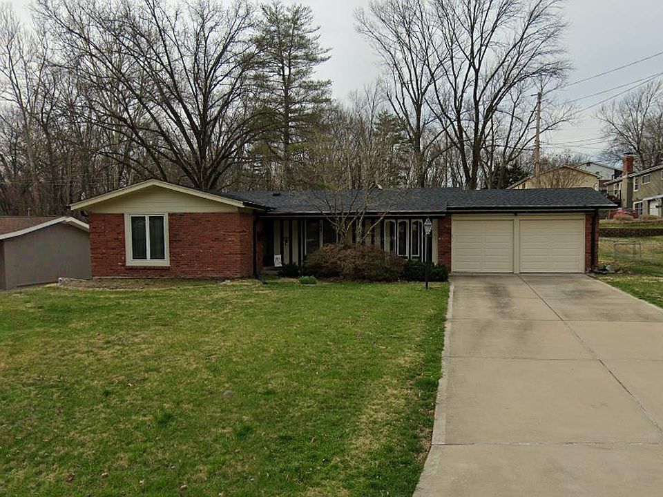 1st image of 490 Trailwood Dr